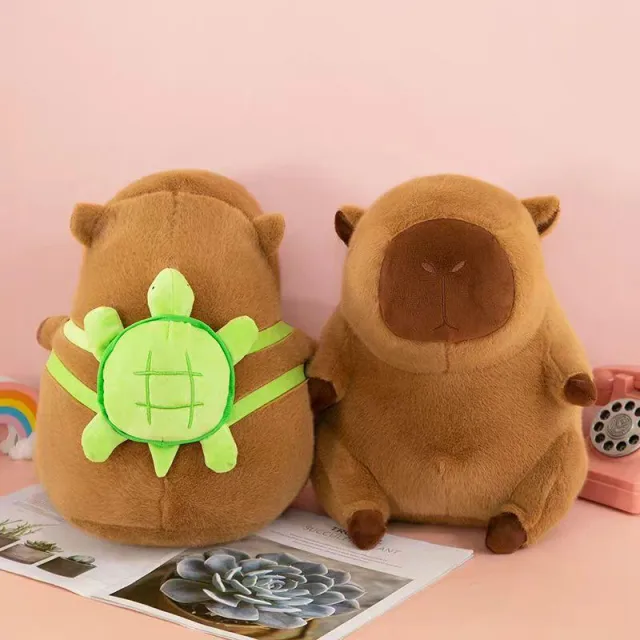 Capivara com mochila de tartaruga · Pelúcia · 30 cm